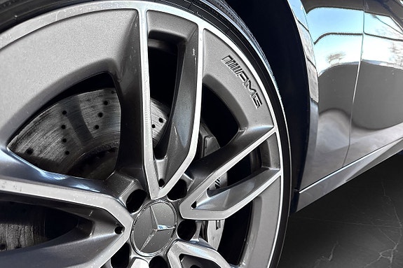 Mercedes-Benz E53 24 of 26