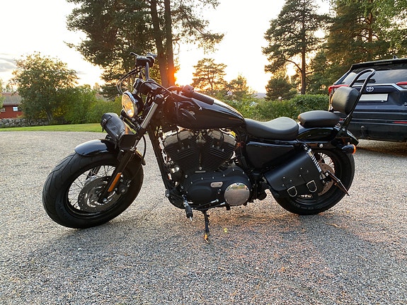Harley-Davidson Forty-Eight 3 of 5