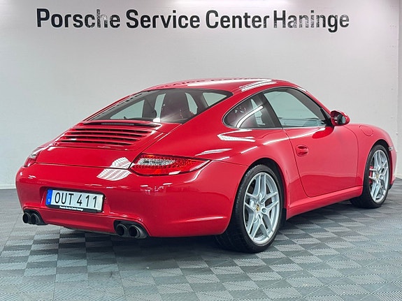 Porsche 911 Carrera S 2 of 5