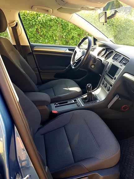 Volkswagen Golf VII 5 of 5