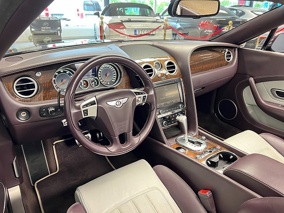 Bentley Continental GTC 19 of 27