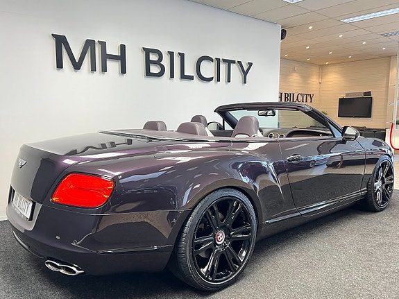 Bentley Continental GTC 10 of 27