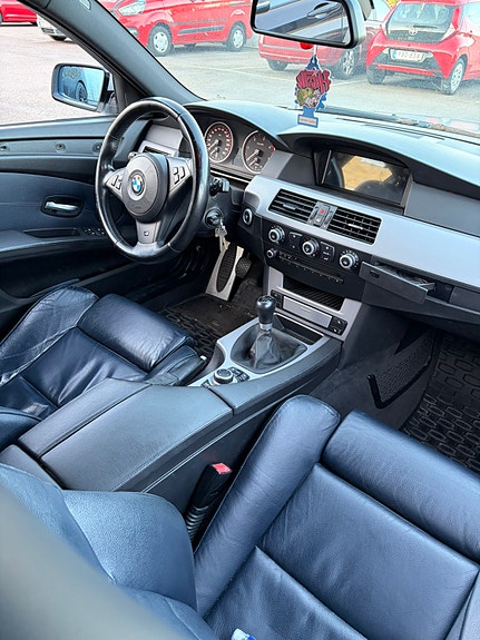 BMW 525d 9 of 10