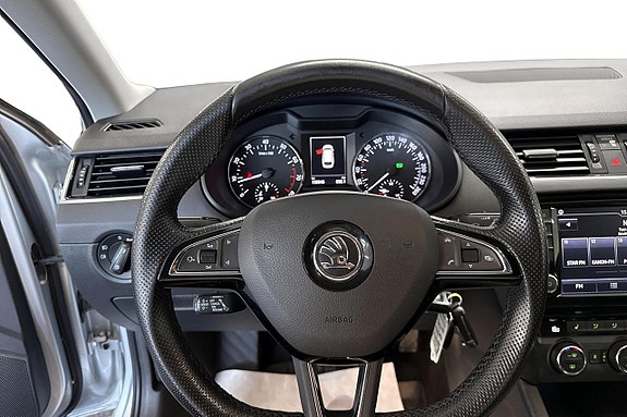 Skoda Octavia 14 of 27