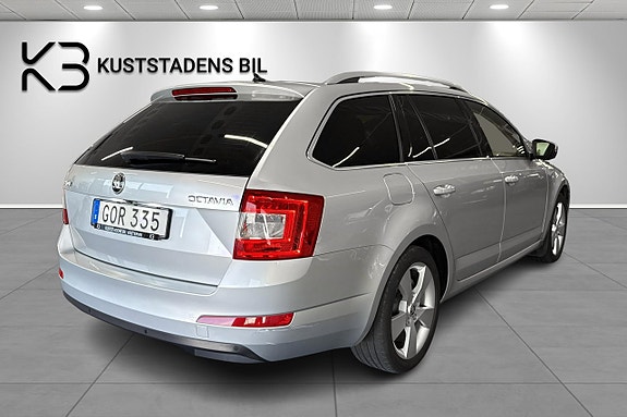 Skoda Octavia 3 of 5