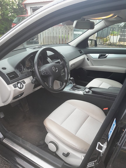 Mercedes-Benz C180 5 of 5