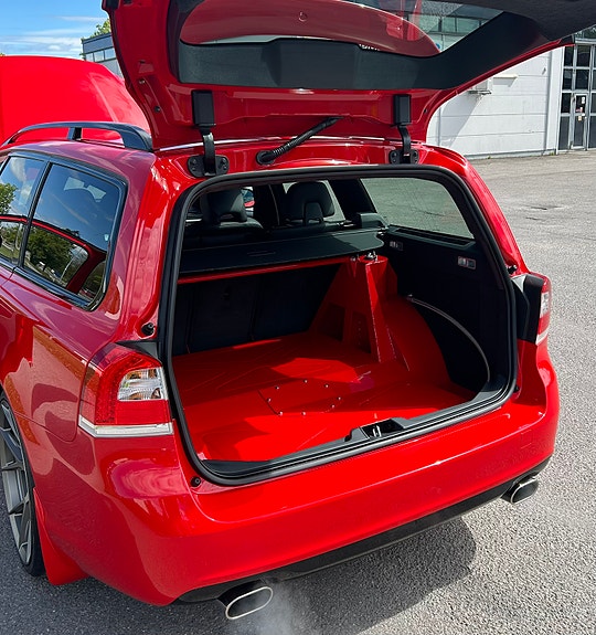 Volvo V70 4 of 30