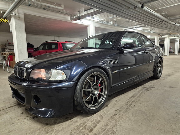 BMW M3 2 of 5