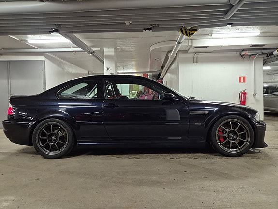 BMW M3 3 of 5