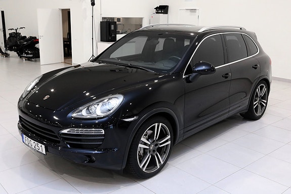 Porsche Cayenne S 7 of 30