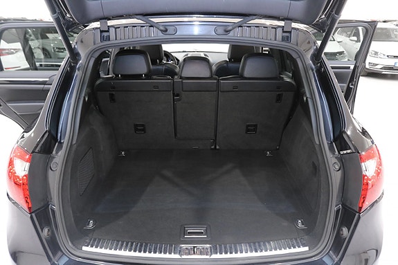 Porsche Cayenne S 21 of 30