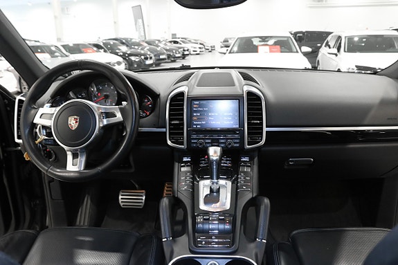 Porsche Cayenne S 15 of 30
