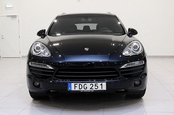 Porsche Cayenne S 8 of 30