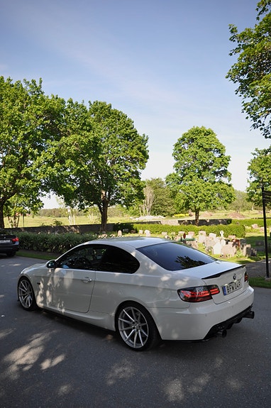 BMW 335d 3 of 5