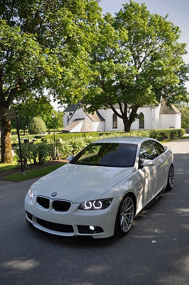 BMW 335d 2 of 5