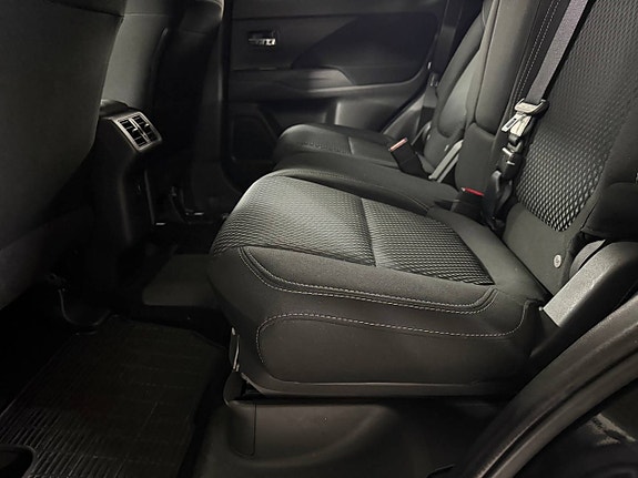 Mitsubishi Outlander 15 of 17