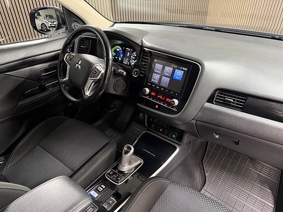 Mitsubishi Outlander 10 of 17