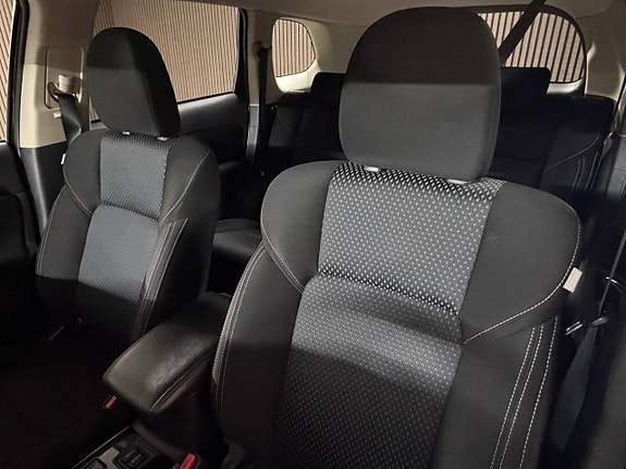 Mitsubishi Outlander 13 of 17