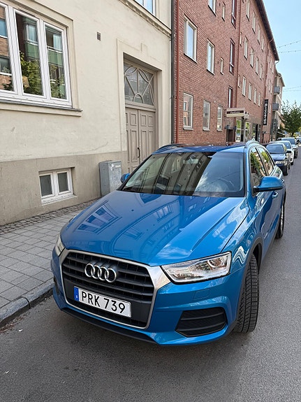 Audi Q3 2 of 4