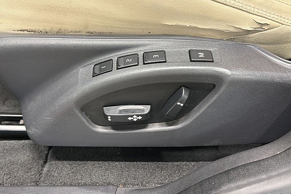 Volvo XC60 16 of 22