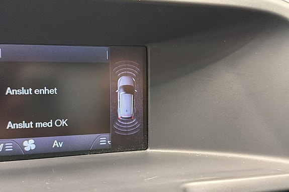 Volvo XC60 13 of 22