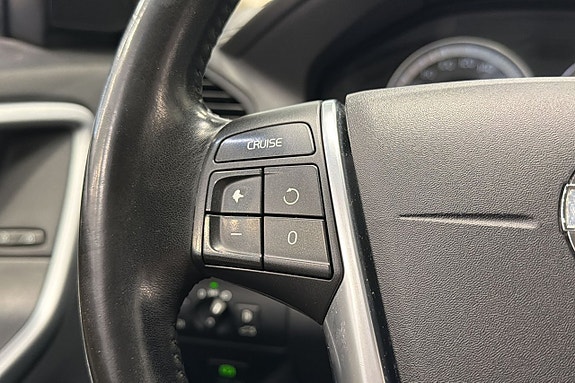 Volvo XC60 14 of 22