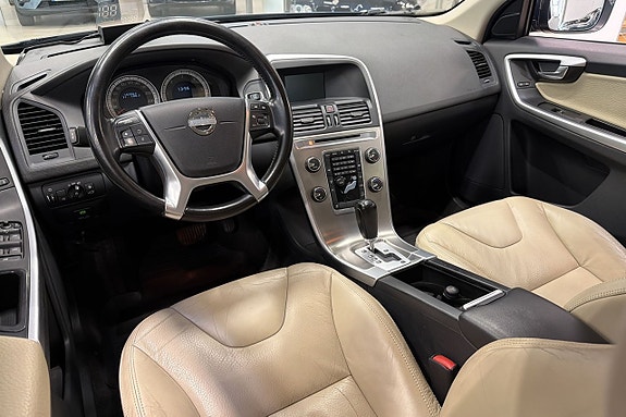 Volvo XC60 9 of 22
