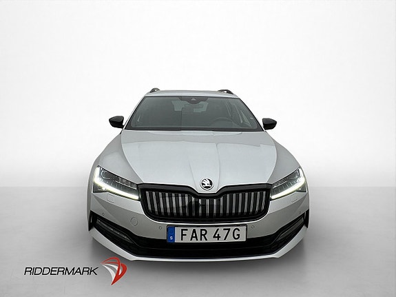 Skoda Superb 2 of 5