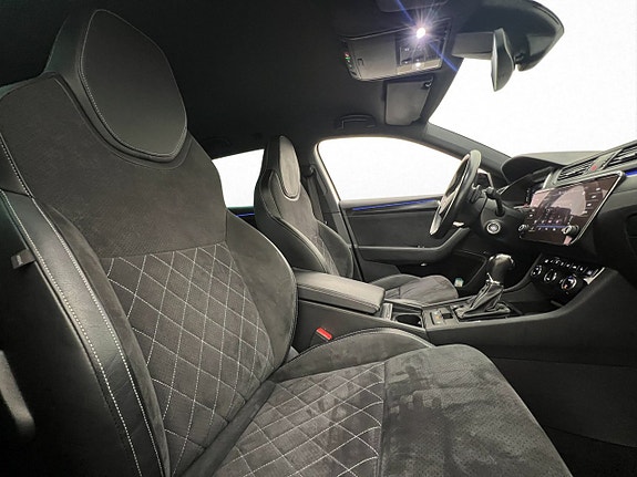 Skoda Superb 18 of 30