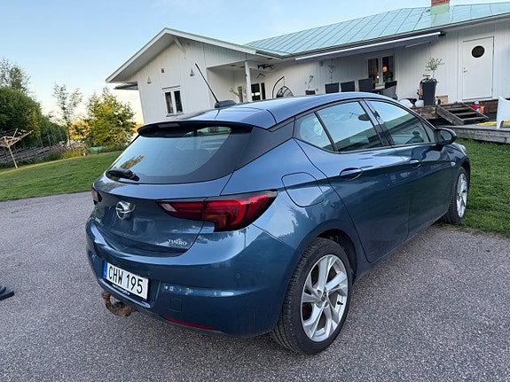 Opel Astra 2 of 5
