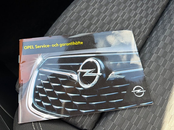 Opel Astra 9 of 16