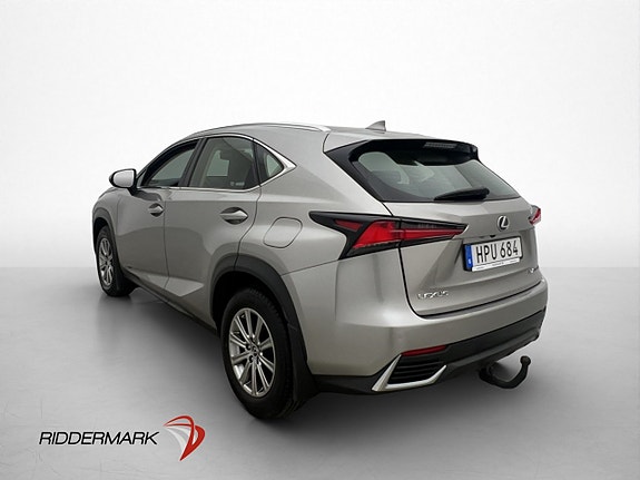 Lexus NX300h 5 of 5