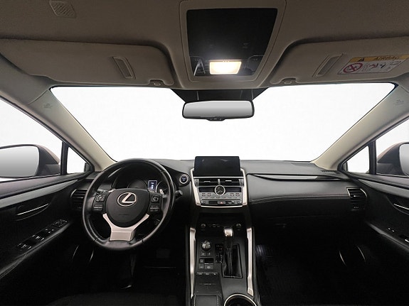 Lexus NX300h 13 of 30