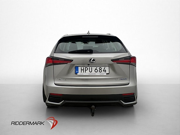 Lexus NX300h 6 of 30