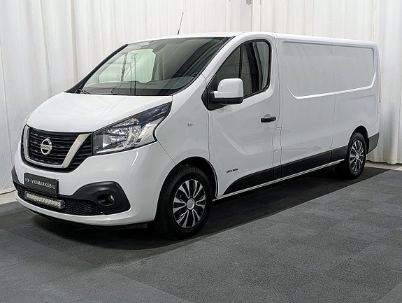 Nissan NV300