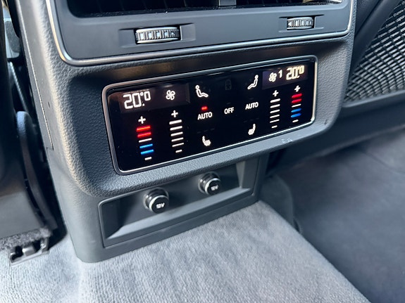 Audi Q7 17 of 18