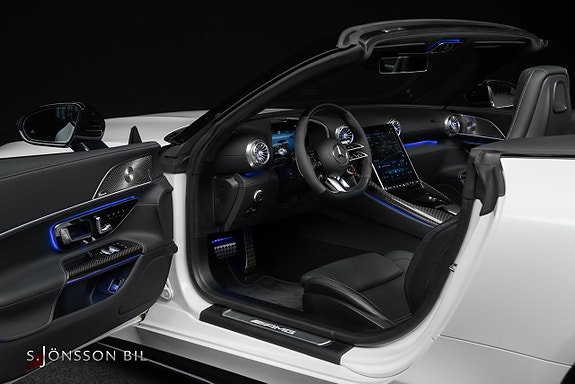 Mercedes-Benz SL63 16 of 26