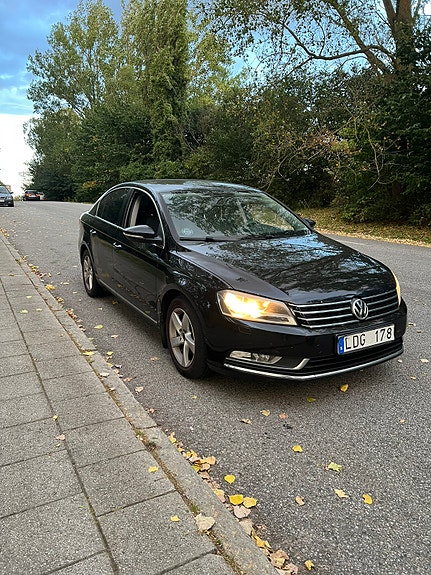 Volkswagen Passat 3 of 5