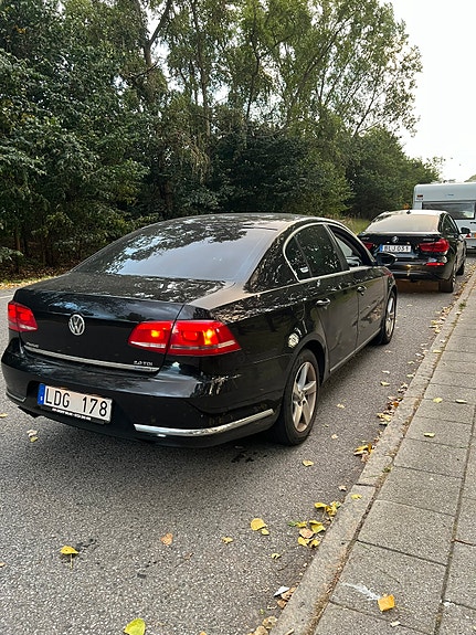 Volkswagen Passat 4 of 6