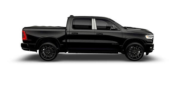 Dodge RAM 1500 2 of 5
