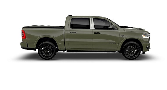 Dodge RAM 1500 2 of 5