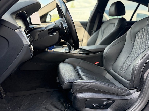BMW 520d 13 of 14