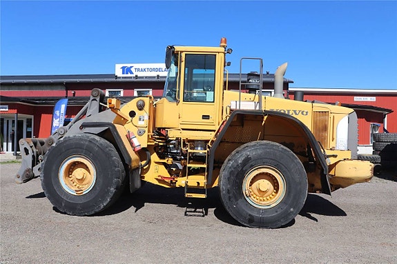 Nu demonteras Volvo L180E