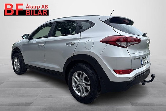 Hyundai Tucson 2 of 5