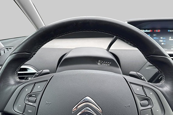 Citroen C4 Picasso 16 of 19