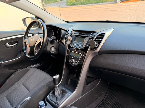 Hyundai i30 6 of 10