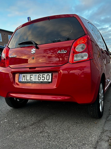 Suzuki Alto 2 of 5