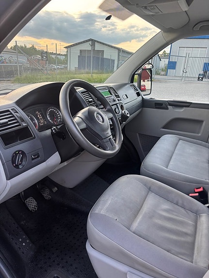 Volkswagen Transporter 5 of 5