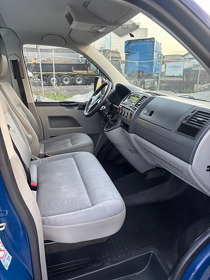 Volkswagen Transporter 8 of 19