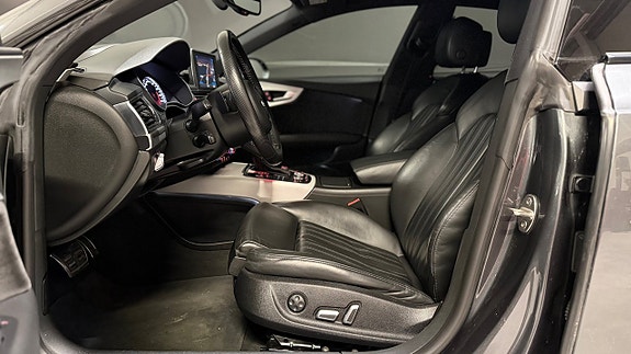 Audi A7 10 of 23